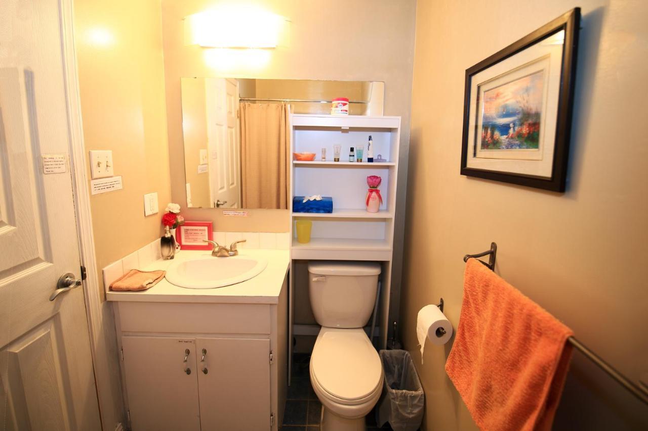 Jenny Guest House Yellowknife Dış mekan fotoğraf
