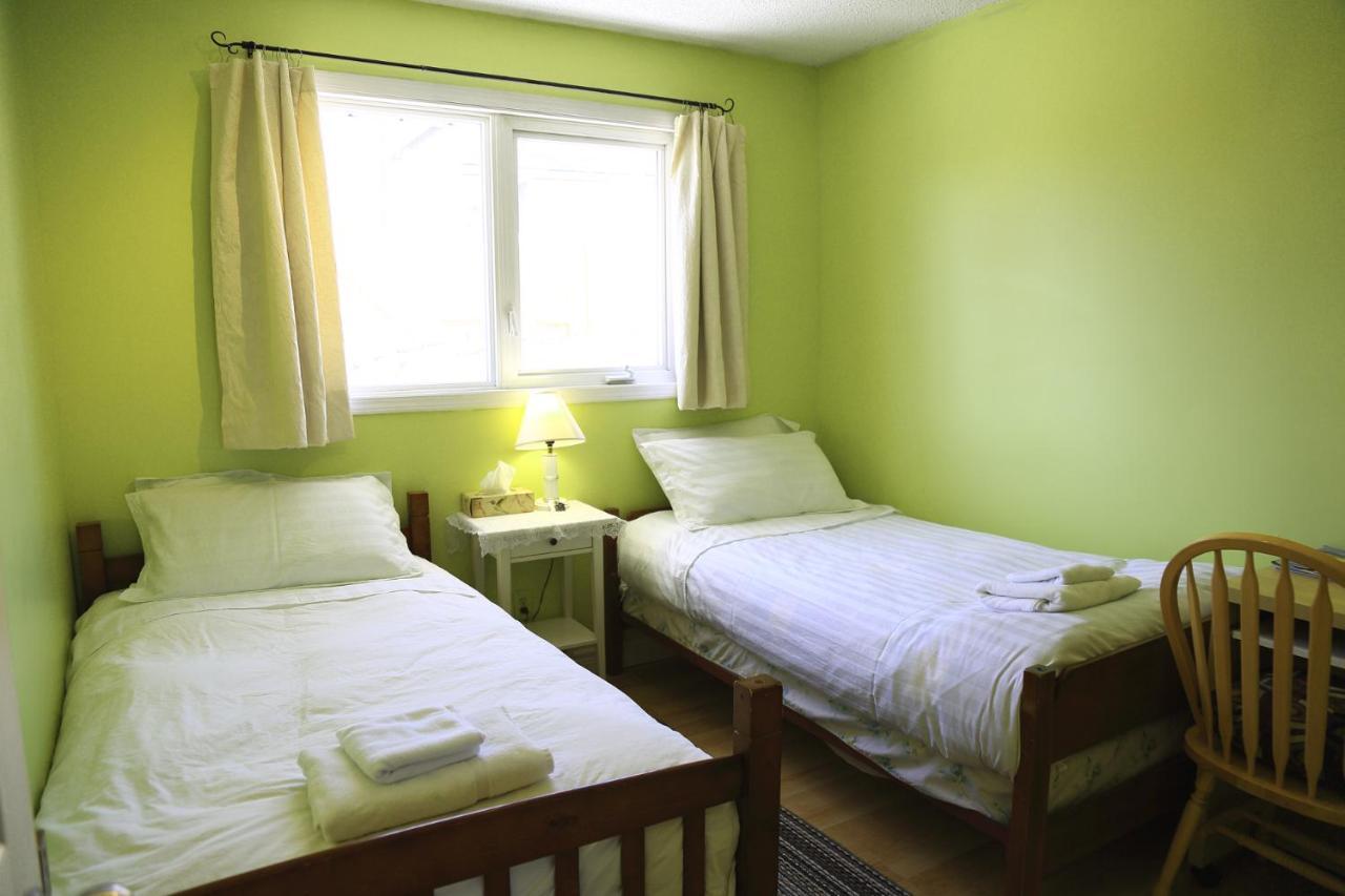 Jenny Guest House Yellowknife Dış mekan fotoğraf