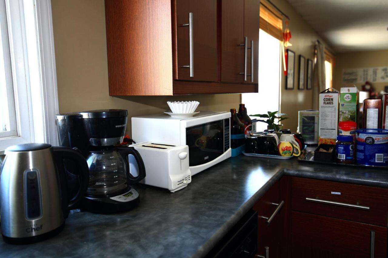 Jenny Guest House Yellowknife Dış mekan fotoğraf